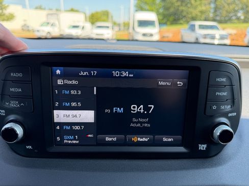 Used 2020 Hyundai Santa Fe SEL w/ Convenience + Premium Package FWD image 32