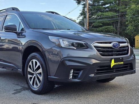 Used 2020 Subaru Outback Premium AWD/4WD image 11