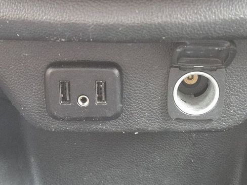 Used 2019 Chevrolet Traverse LS image 5