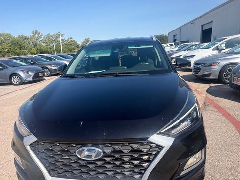 Used 2019 Hyundai Tucson Sport FWD image 2