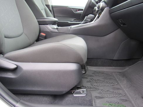 Used 2025 Toyota RAV4 Woodland Edition AWD/4WD image 31