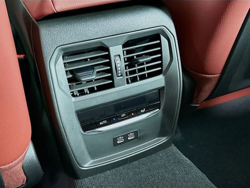 New 2026 BMW 330i xDrive Sedan w/ M Sport Package image 33