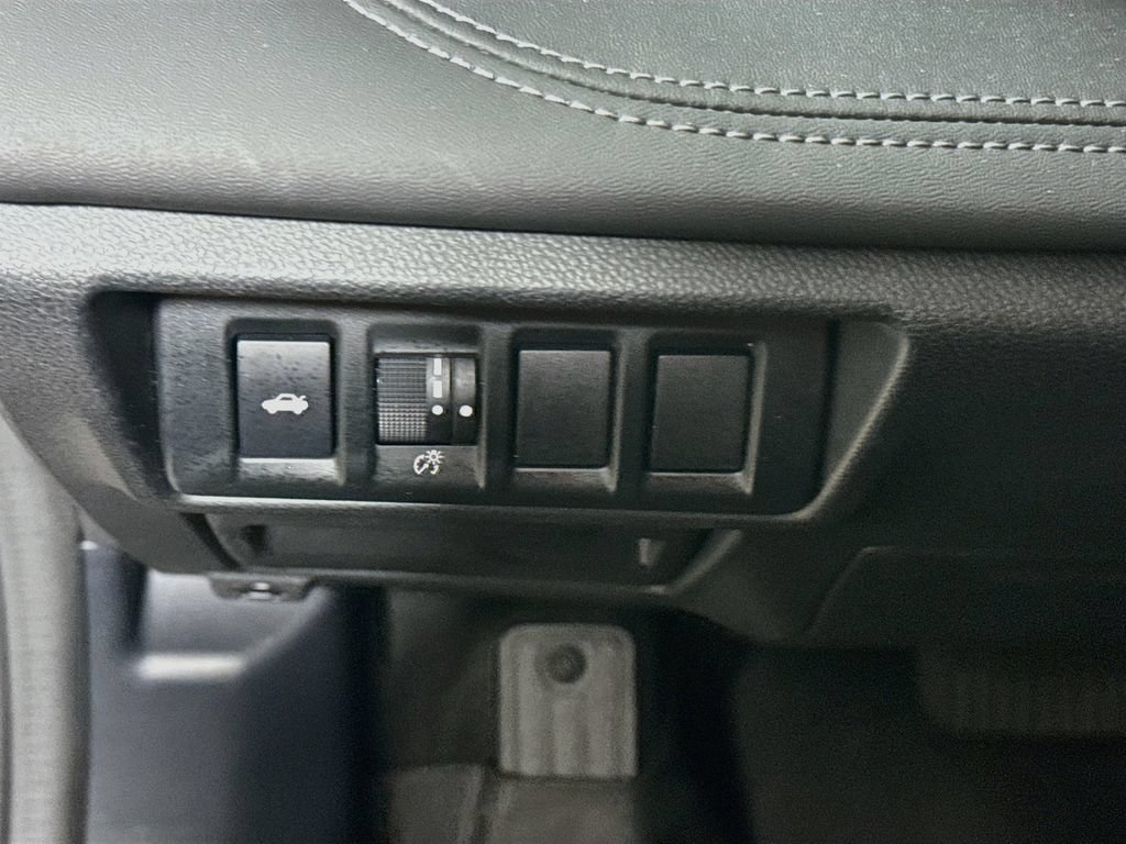 Used 2021 Subaru Legacy Limited w/ Popular Package #3 AWD/4WD image 11