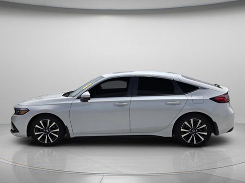 Used 2024 Honda Civic EX-L image 3
