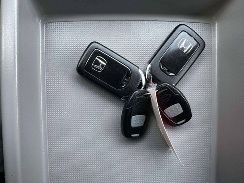 Used 2015 Honda Odyssey EX-L image 34