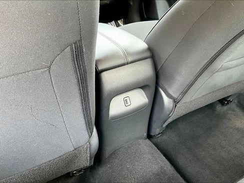 Used 2025 Nissan Sentra SV FWD image 12