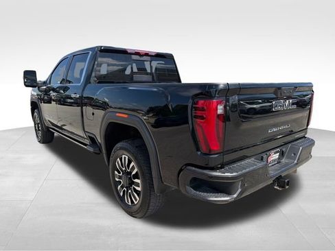 Used 2024 GMC Sierra 2500 Denali Ultimate AWD/4WD image 5
