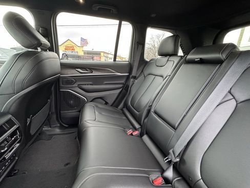 New 2026 Jeep Grand Cherokee Limited w/ Limited Altitude Package image 16