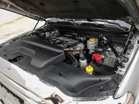 Used 2019 RAM 2500 Limited AWD/4WD image 45