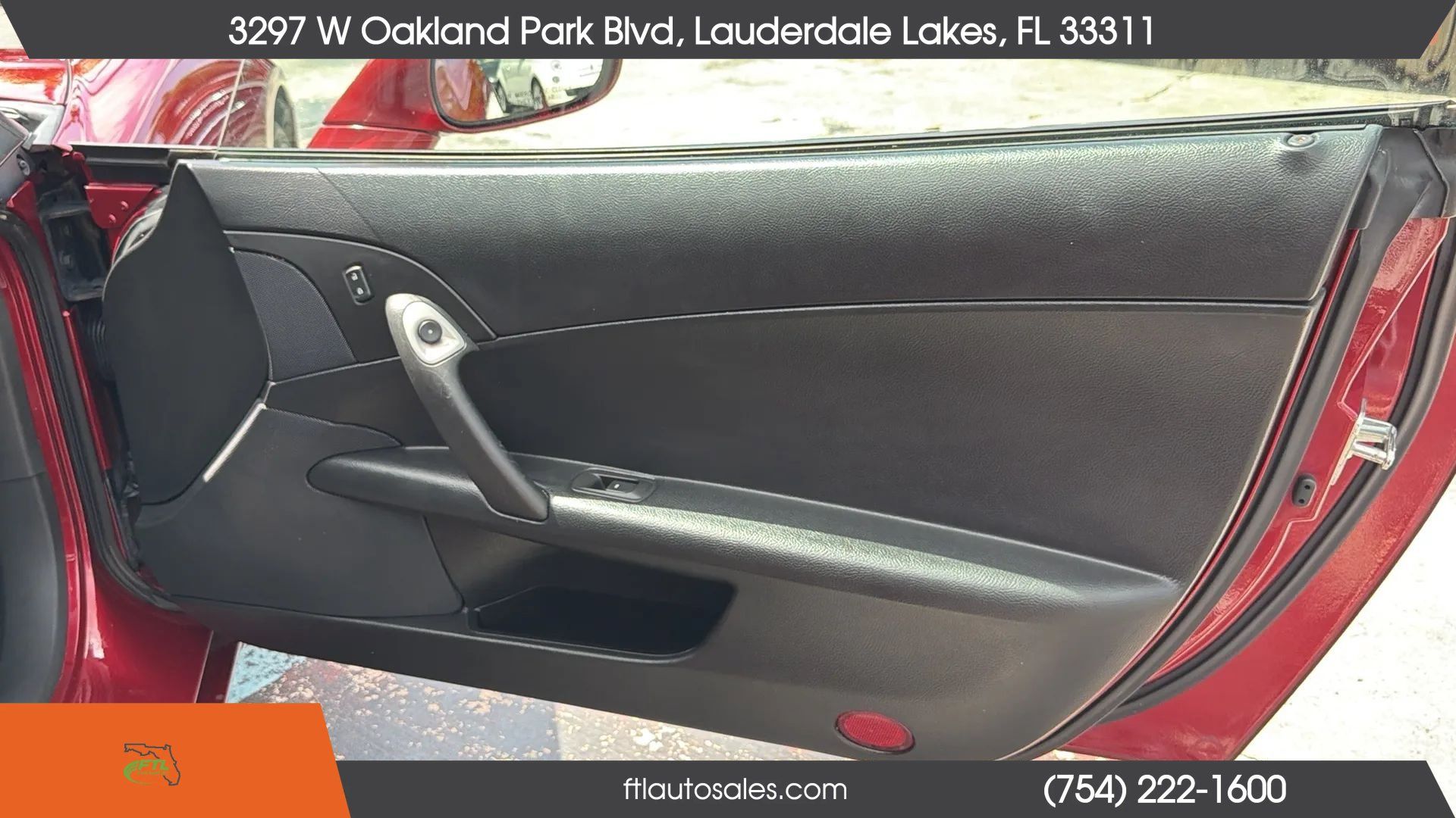 Used 2010 Chevrolet Corvette Coupe w/ 1LT RWD image 22