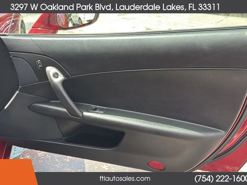 Used 2010 Chevrolet Corvette Coupe w/ 1LT RWD image 22