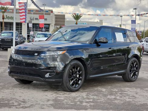 Used 2025 Land Rover Range Rover Sport SE image 5