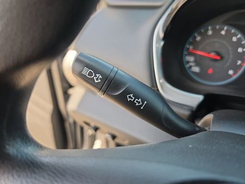 Used 2020 Chevrolet Traverse LS FWD image 23