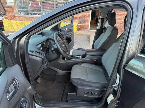 Used 2018 Ford Escape SE image 11