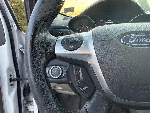 Used 2014 Ford Escape Titanium w/ Equipment Group 401A FWD image 9