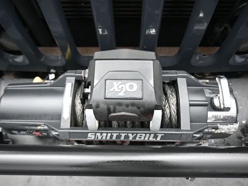 Used 2016 Jeep Wrangler Unlimited Rubicon w/ Connectivity Group AWD/4WD image 39