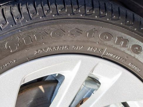 Used 2024 Subaru Impreza 2.0i image 9