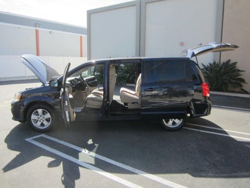 Used 2013 Dodge Grand Caravan SE image 8