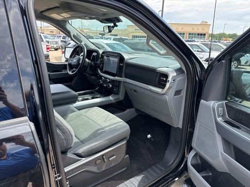 Used 2022 Ford F150 XLT w/ Equipment Group 302A High AWD/4WD image 15