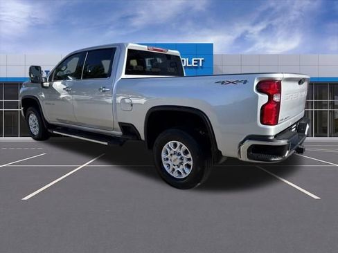 Used 2023 Chevrolet Silverado 3500 LTZ AWD/4WD image 6