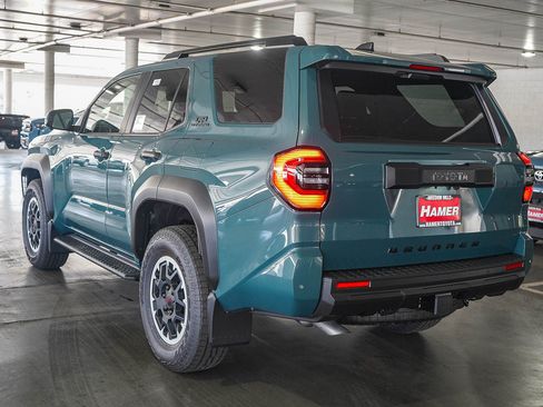 New 2026 Toyota 4Runner TRD Off-Road Premium AWD/4WD image 5