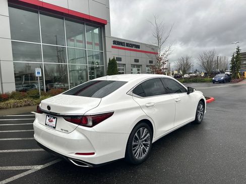 Used 2020 Lexus ES 350 w/ Premium Package image 3