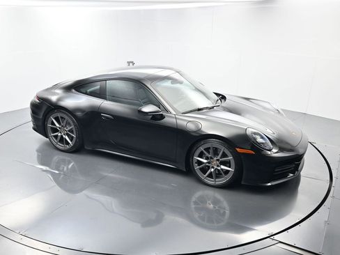 Used 2025 Porsche 911 Carrera image 36