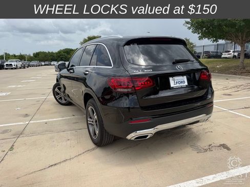 Used 2022 Mercedes-Benz GLC 300 w/ Premium Package Lite image 6