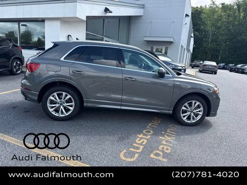Used 2021 Audi Q3 2.0T Premium w/ Convenience Package AWD/4WD image 4