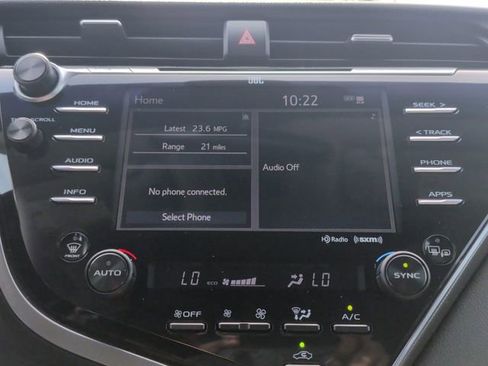 Used 2018 Toyota Camry XSE FWD image 23