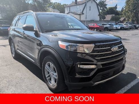Used 2023 Ford Explorer XLT w/ Equipment Group 202A AWD/4WD image 1