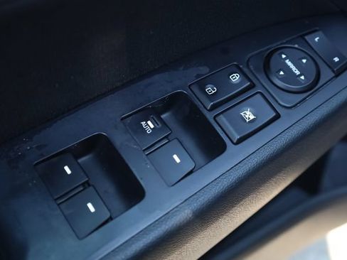 Used 2019 Hyundai Elantra Value Edition w/ Cargo Package FWD image 14