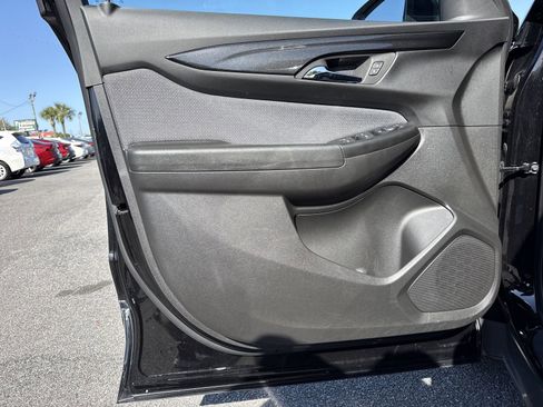 Used 2024 Chevrolet TrailBlazer LT image 12