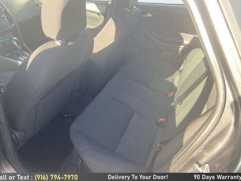 Used 2015 Ford Focus SE FWD image 13