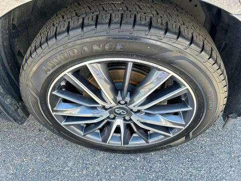 Used 2018 INFINITI QX60 Luxe w/ Deluxe Technology Package AWD/4WD image 12