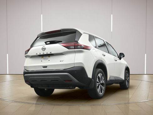 Certified 2023 Nissan Rogue SV FWD image 25