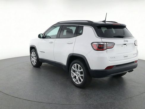 Used 2025 Jeep Compass Limited AWD/4WD image 6