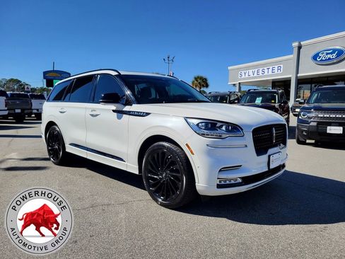 Used 2023 Lincoln Aviator Reserve w/ Equipment Group 201A image 7