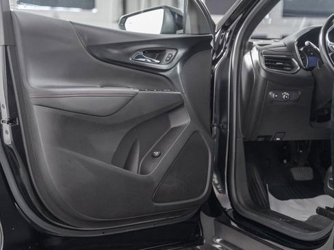 Used 2022 Chevrolet Equinox RS image 34