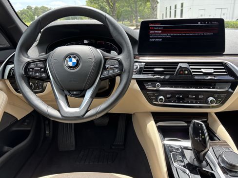 Used 2023 BMW 530i xDrive w/ Premium Package AWD/4WD image 31