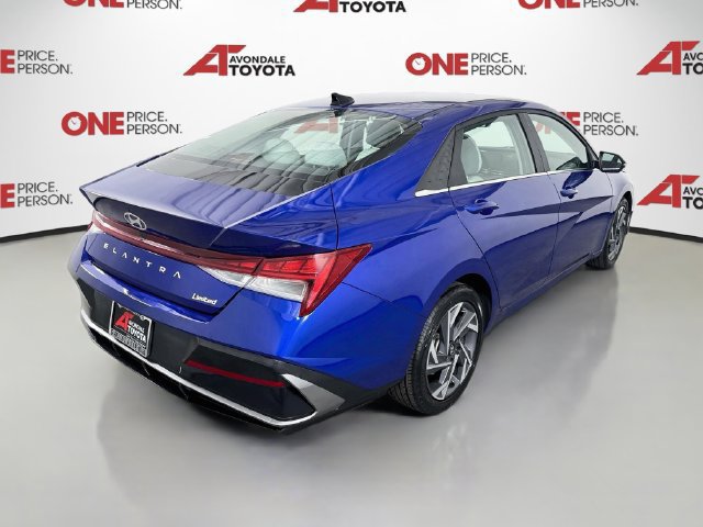 Used 2025 Hyundai Elantra Limited FWD image 7