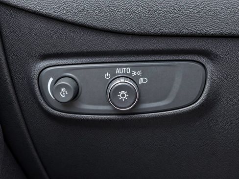 Used 2024 Chevrolet Equinox LT AWD/4WD image 30