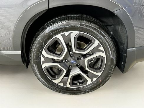 Used 2024 Subaru Ascent Limited AWD/4WD image 24