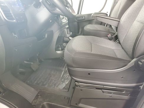 Used 2024 RAM ProMaster 2500 w/ Quick Order Package 22G SLT FWD image 11