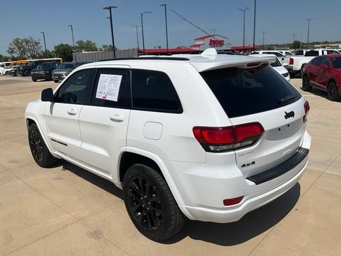 Used 2019 Jeep Grand Cherokee Altitude AWD/4WD image 32