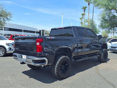 Used 2023 Chevrolet Silverado 1500 LT AWD/4WD image 5