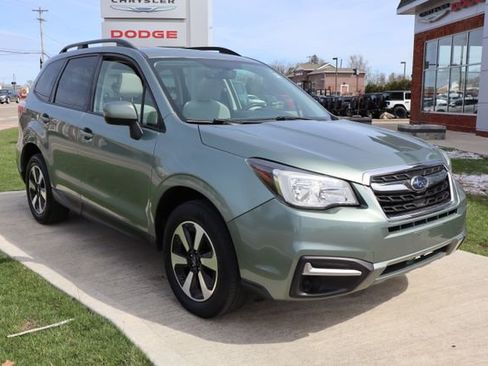 Used 2018 Subaru Forester 2.5i Premium w/ All-Weather Package image 2