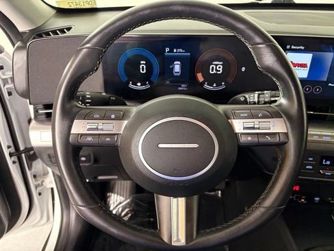 Used 2025 Hyundai Kona SEL FWD image 22