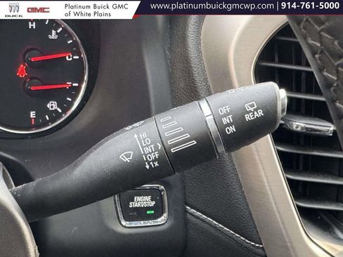 Used 2023 GMC Acadia Denali w/ Denali Technology Package image 23