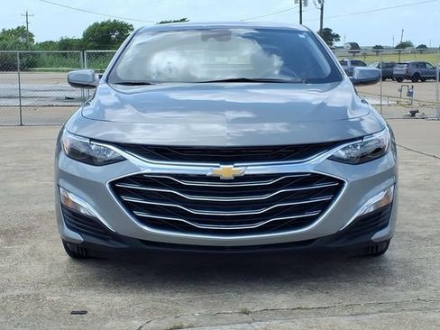 Used 2024 Chevrolet Malibu LS w/ Driver Confidence Package FWD image 2